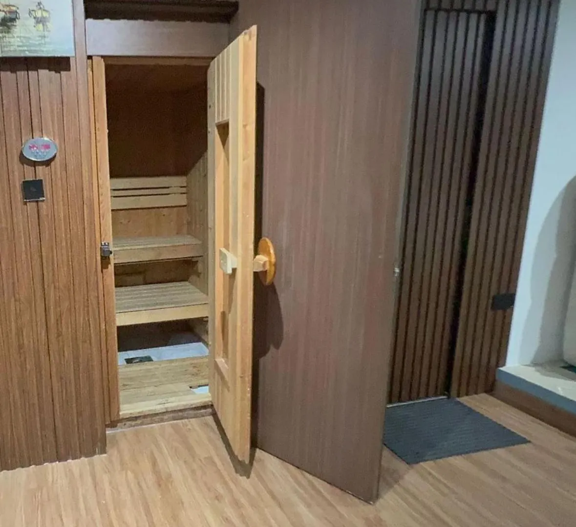 Διαμέρισμα Abu Dhabi Retreat With Private Pool And Private Sauna